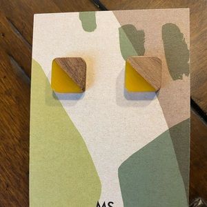 Wood and resin stud earrings